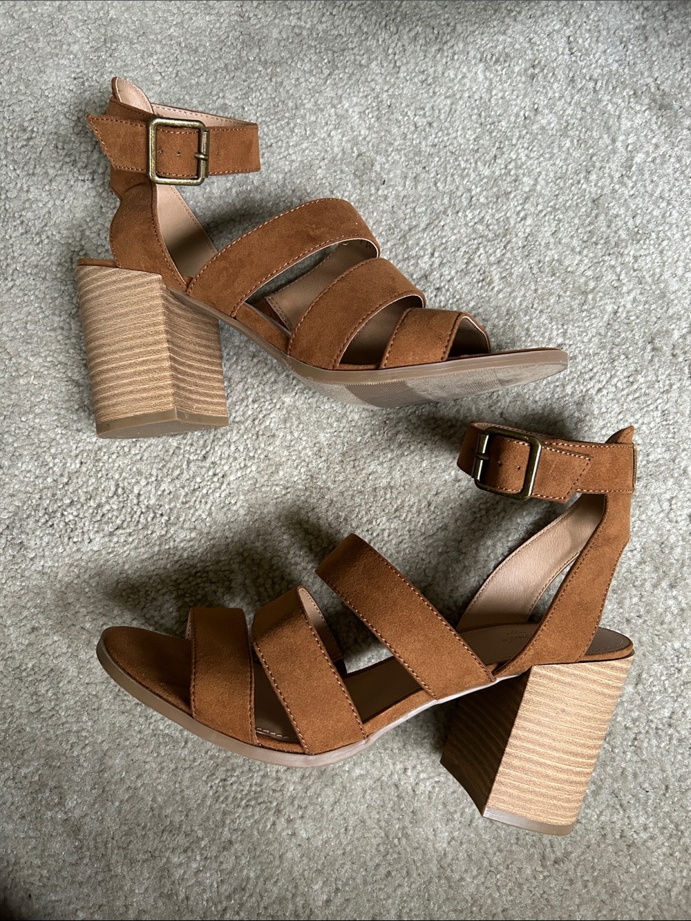Universal Thread Tan Suede Strappy Block Heel Sandals